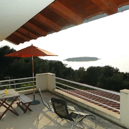 Apartament Tini *