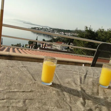 Tini Apartament
